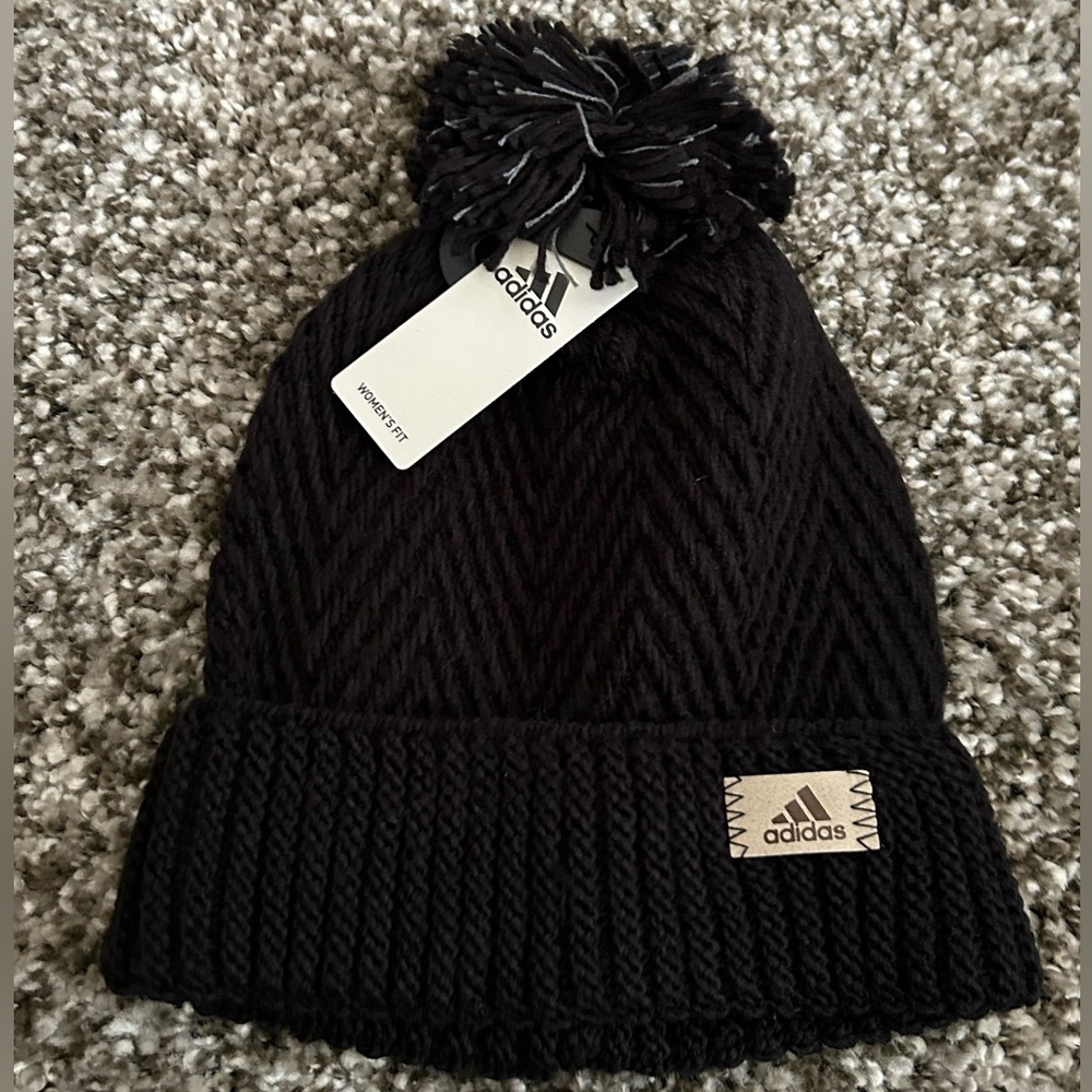 NEW Adidas Womens Fit Black Beanie with Pompom